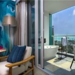 Wyndham Sanya Bay Ocean View room balcony