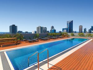 Wyndham Hotel Melbourne rooftop pool