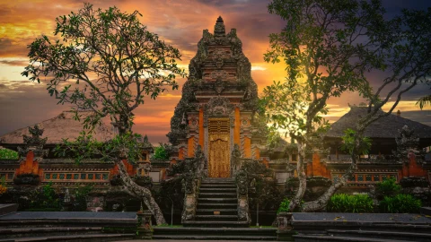 Why December Is a Great Time to Visit Indonesia: Denpasar Festival and More